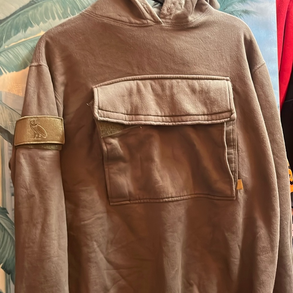 OCTOBERS VERY OWN OWL PULLOVER